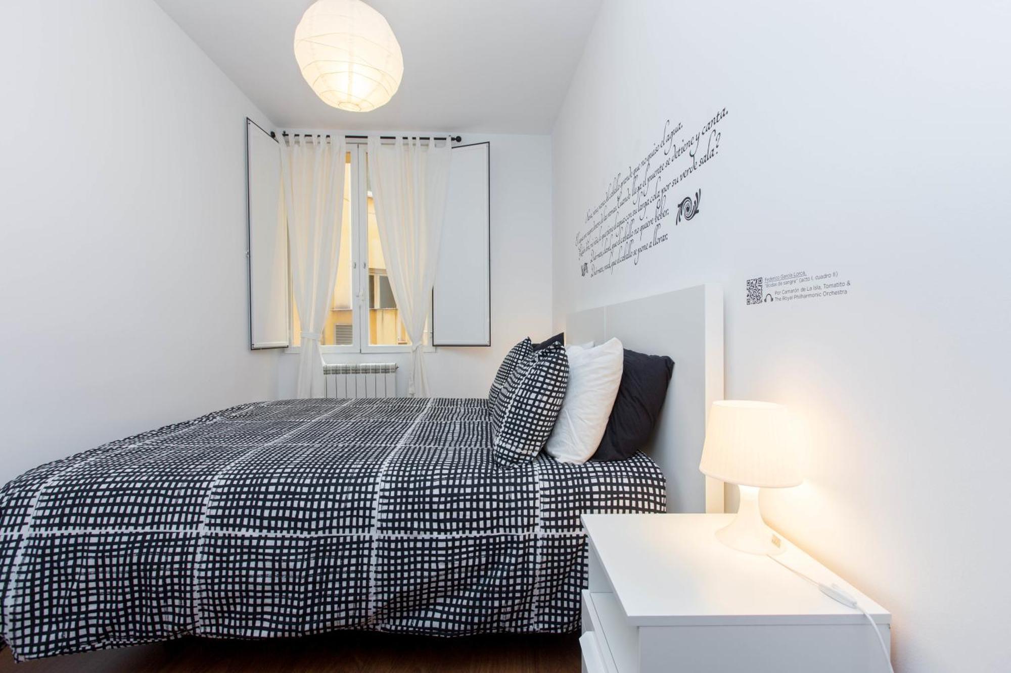 Bookinmadrid Com - Puerta Del Sol Apartamento Quarto foto